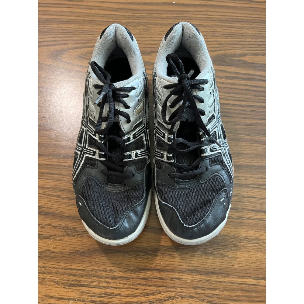 ASICS gel rocket silver and black sneakers size 6.5